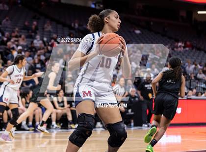 Thumbnail 2 in San Joaquin Memorial vs. Sage Hill (CIF Division II Championship) photogallery.
