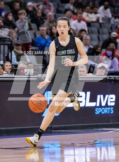 Thumbnail 1 in San Joaquin Memorial vs. Sage Hill (CIF Division II Championship) photogallery.
