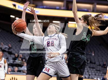 Thumbnail 1 in San Joaquin Memorial vs. Sage Hill (CIF Division II Championship) photogallery.