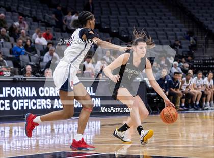 Thumbnail 1 in San Joaquin Memorial vs. Sage Hill (CIF Division II Championship) photogallery.