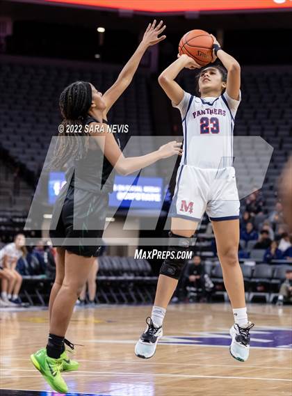 Thumbnail 1 in San Joaquin Memorial vs. Sage Hill (CIF Division II Championship) photogallery.