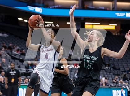 Thumbnail 2 in San Joaquin Memorial vs. Sage Hill (CIF Division II Championship) photogallery.