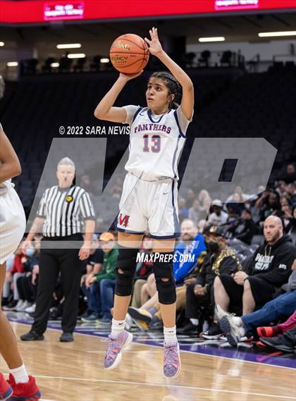 Thumbnail 3 in San Joaquin Memorial vs. Sage Hill (CIF Division II Championship) photogallery.