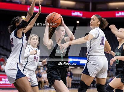 Thumbnail 1 in San Joaquin Memorial vs. Sage Hill (CIF Division II Championship) photogallery.