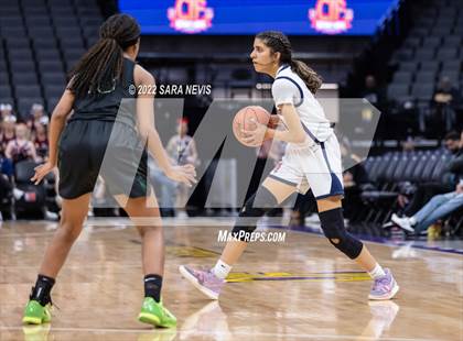 Thumbnail 2 in San Joaquin Memorial vs. Sage Hill (CIF Division II Championship) photogallery.