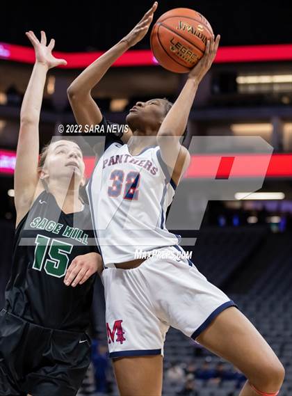Thumbnail 3 in San Joaquin Memorial vs. Sage Hill (CIF Division II Championship) photogallery.