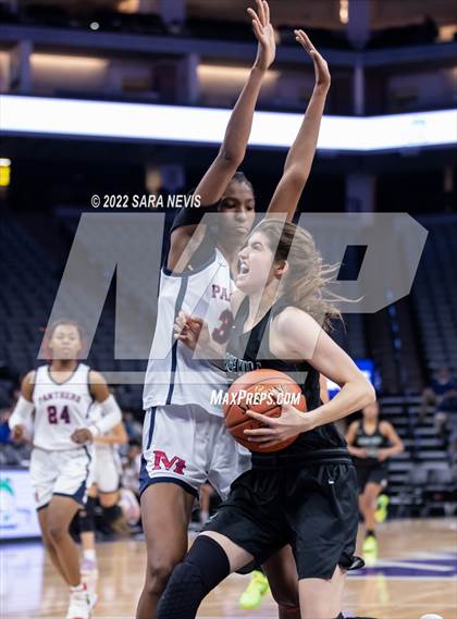 Thumbnail 2 in San Joaquin Memorial vs. Sage Hill (CIF Division II Championship) photogallery.