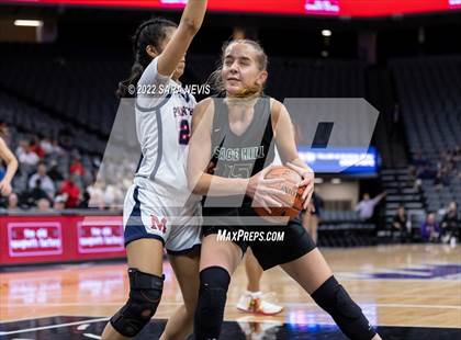 Thumbnail 1 in San Joaquin Memorial vs. Sage Hill (CIF Division II Championship) photogallery.