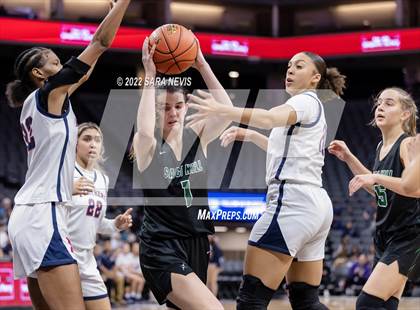 Thumbnail 2 in San Joaquin Memorial vs. Sage Hill (CIF Division II Championship) photogallery.