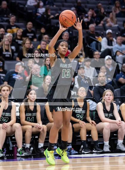 Thumbnail 1 in San Joaquin Memorial vs. Sage Hill (CIF Division II Championship) photogallery.