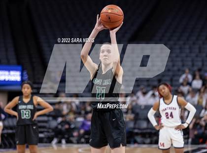 Thumbnail 2 in San Joaquin Memorial vs. Sage Hill (CIF Division II Championship) photogallery.