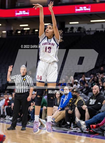 Thumbnail 1 in San Joaquin Memorial vs. Sage Hill (CIF Division II Championship) photogallery.