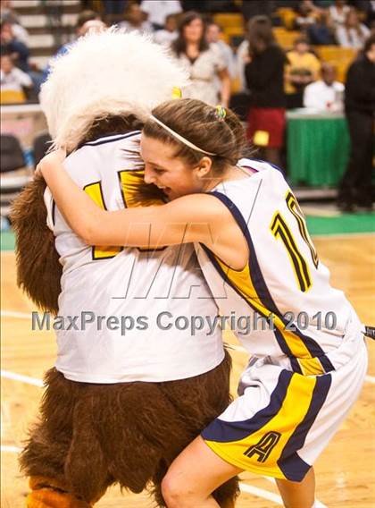 Thumbnail 2 in Mansfield vs. Andover (MIAA D1 Semifinal) photogallery.