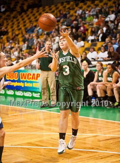 Thumbnail 1 in Mansfield vs. Andover (MIAA D1 Semifinal) photogallery.