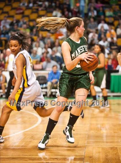 Thumbnail 1 in Mansfield vs. Andover (MIAA D1 Semifinal) photogallery.