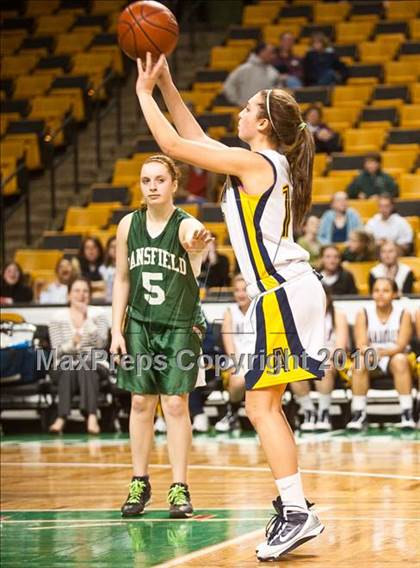Thumbnail 1 in Mansfield vs. Andover (MIAA D1 Semifinal) photogallery.