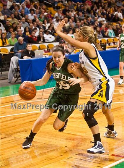 Thumbnail 1 in Mansfield vs. Andover (MIAA D1 Semifinal) photogallery.