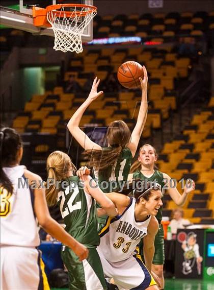 Thumbnail 3 in Mansfield vs. Andover (MIAA D1 Semifinal) photogallery.