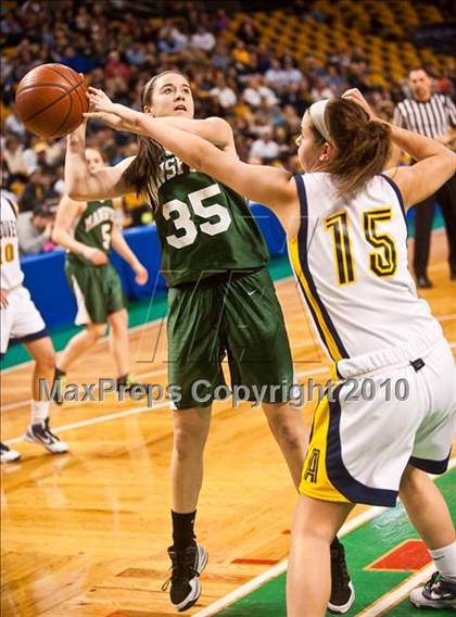 Thumbnail 1 in Mansfield vs. Andover (MIAA D1 Semifinal) photogallery.