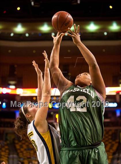 Thumbnail 2 in Mansfield vs. Andover (MIAA D1 Semifinal) photogallery.