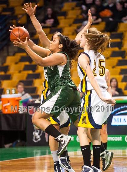 Thumbnail 2 in Mansfield vs. Andover (MIAA D1 Semifinal) photogallery.