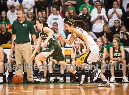 Thumbnail 3 in Mansfield vs. Andover (MIAA D1 Semifinal) photogallery.