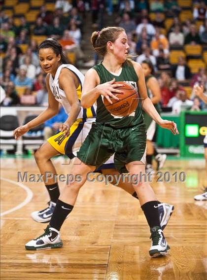Thumbnail 3 in Mansfield vs. Andover (MIAA D1 Semifinal) photogallery.