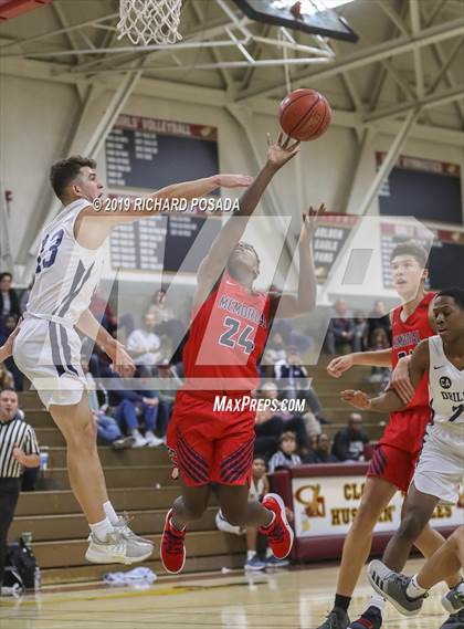 Thumbnail 3 in Bakersfield vs. San Joaquin Memorial (Nike Invitational) photogallery.