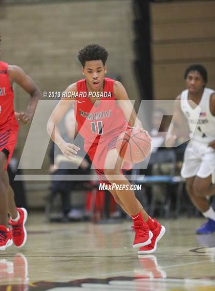 Thumbnail 1 in Bakersfield vs. San Joaquin Memorial (Nike Invitational) photogallery.