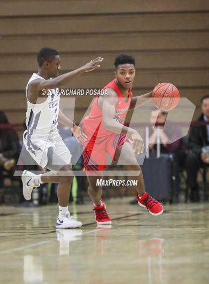 Thumbnail 2 in Bakersfield vs. San Joaquin Memorial (Nike Invitational) photogallery.