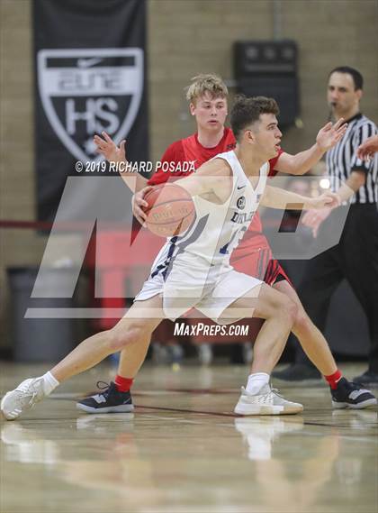 Thumbnail 2 in Bakersfield vs. San Joaquin Memorial (Nike Invitational) photogallery.