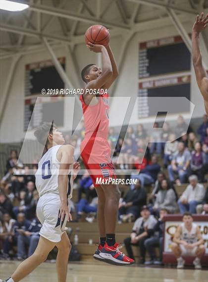 Thumbnail 3 in Bakersfield vs. San Joaquin Memorial (Nike Invitational) photogallery.