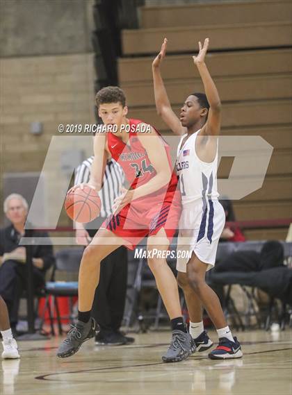 Thumbnail 1 in Bakersfield vs. San Joaquin Memorial (Nike Invitational) photogallery.