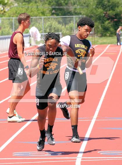 Thumbnail 1 in Bay Valley Athletic League Championship photogallery.