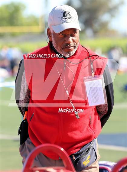 Thumbnail 1 in Bay Valley Athletic League Championship photogallery.