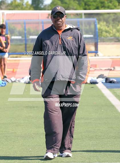 Thumbnail 3 in Bay Valley Athletic League Championship photogallery.