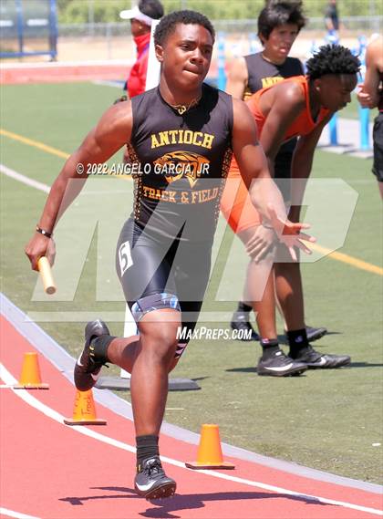 Thumbnail 2 in Bay Valley Athletic League Championship photogallery.