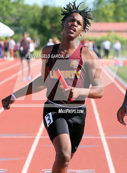 Thumbnail 2 in Bay Valley Athletic League Championship photogallery.