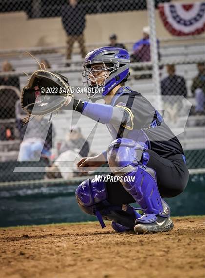 Thumbnail 2 in La Mirada vs Dana Hills (Loara Tournament) photogallery.