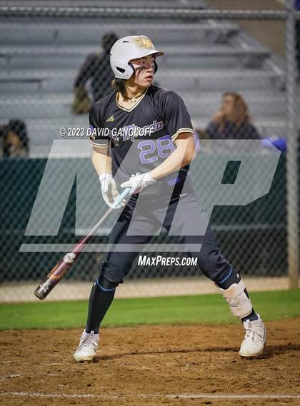 Thumbnail 3 in La Mirada vs Dana Hills (Loara Tournament) photogallery.