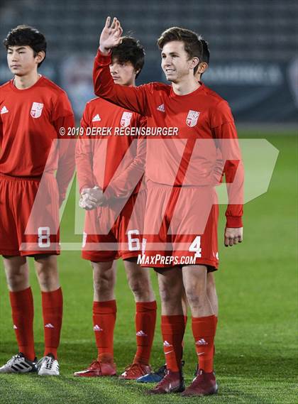 Thumbnail 2 in Regis Jesuit vs Broomfield (CHSAA 5A Final)  photogallery.