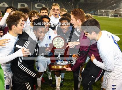Thumbnail 1 in Regis Jesuit vs Broomfield (CHSAA 5A Final)  photogallery.