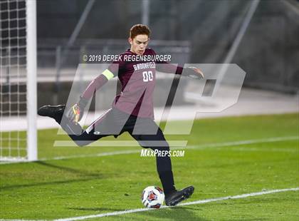 Thumbnail 2 in Regis Jesuit vs Broomfield (CHSAA 5A Final)  photogallery.