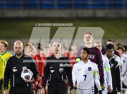 Thumbnail 2 in Regis Jesuit vs Broomfield (CHSAA 5A Final)  photogallery.