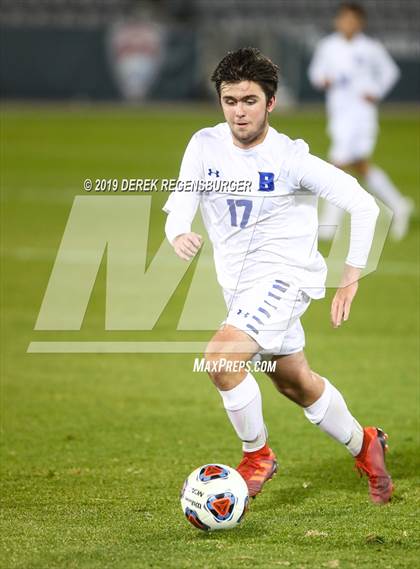 Thumbnail 1 in Regis Jesuit vs Broomfield (CHSAA 5A Final)  photogallery.