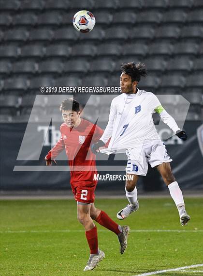 Thumbnail 3 in Regis Jesuit vs Broomfield (CHSAA 5A Final)  photogallery.
