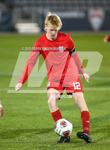 Thumbnail 3 in Regis Jesuit vs Broomfield (CHSAA 5A Final)  photogallery.