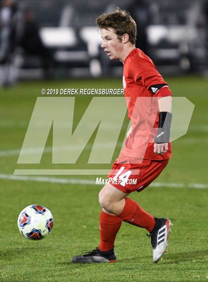 Thumbnail 3 in Regis Jesuit vs Broomfield (CHSAA 5A Final)  photogallery.