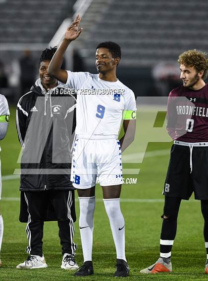 Thumbnail 1 in Regis Jesuit vs Broomfield (CHSAA 5A Final)  photogallery.