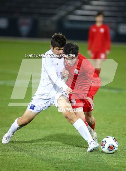 Thumbnail 1 in Regis Jesuit vs Broomfield (CHSAA 5A Final)  photogallery.